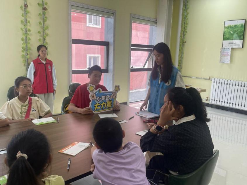 “童言议事 牵手同行”儿童议事小组主题活动之模拟议事厅里的“小议题 大讨论 ”（第五次）