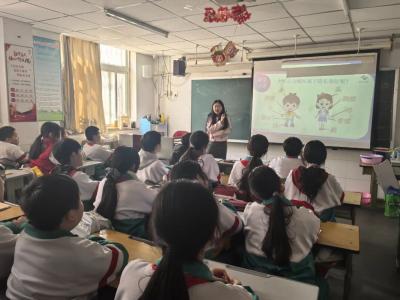 “童卫安全课堂” 为青少年身心健康成长保驾护